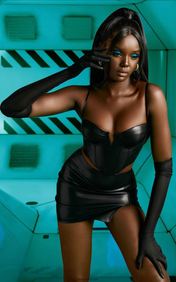 coś nowego, gorsetowy top ze sztucznej skóry 2FZ0T679 czarny Oh Polly