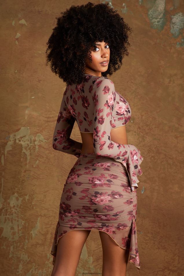 Krótki top Feryal wiązany z przodu 2FZ0T628 beżowy nadruk Oh Polly