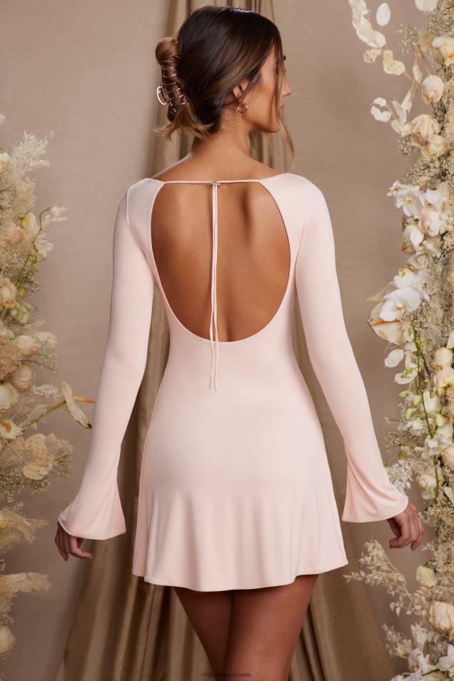 Cosette mini sukienka z długim rękawem i wycięciem w kształcie litery A 2FZ0T97 rumieniec Oh Polly