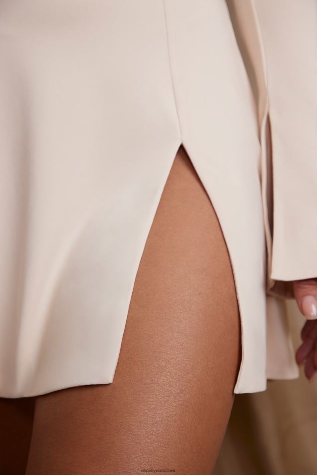 Salome sukienka mini z długim rękawem i krzyżowanymi ramiączkami 2FZ0T273 krem Oh Polly