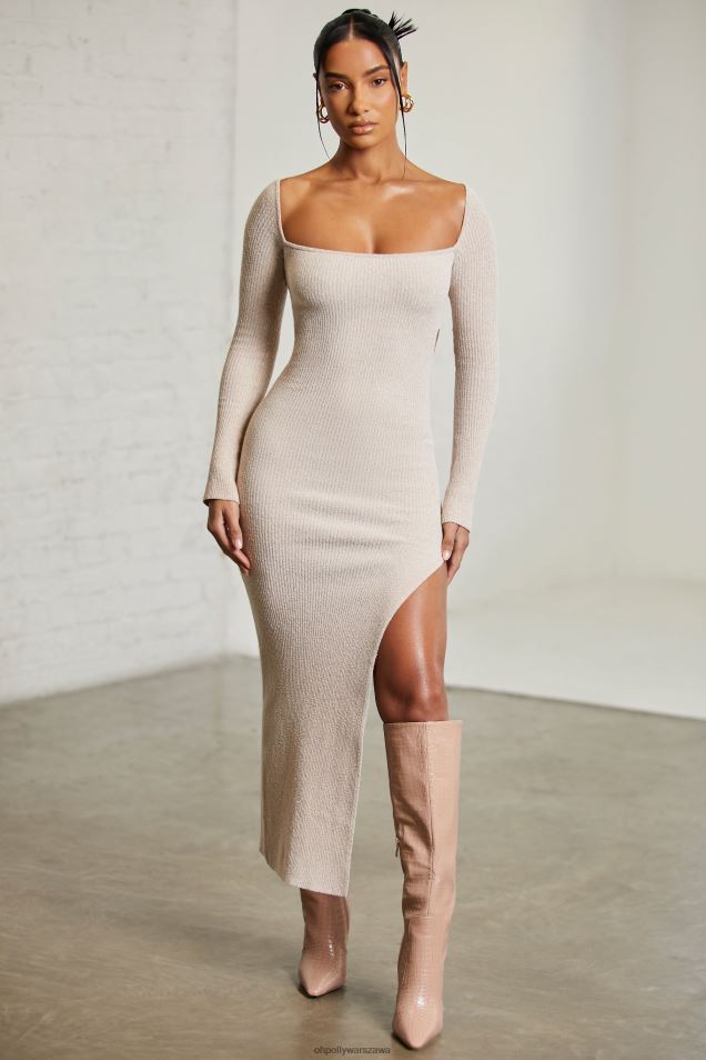 Sukienka maxi z długim rękawem i wycięciem marki Signe 2FZ0T274 beżowy Oh Polly