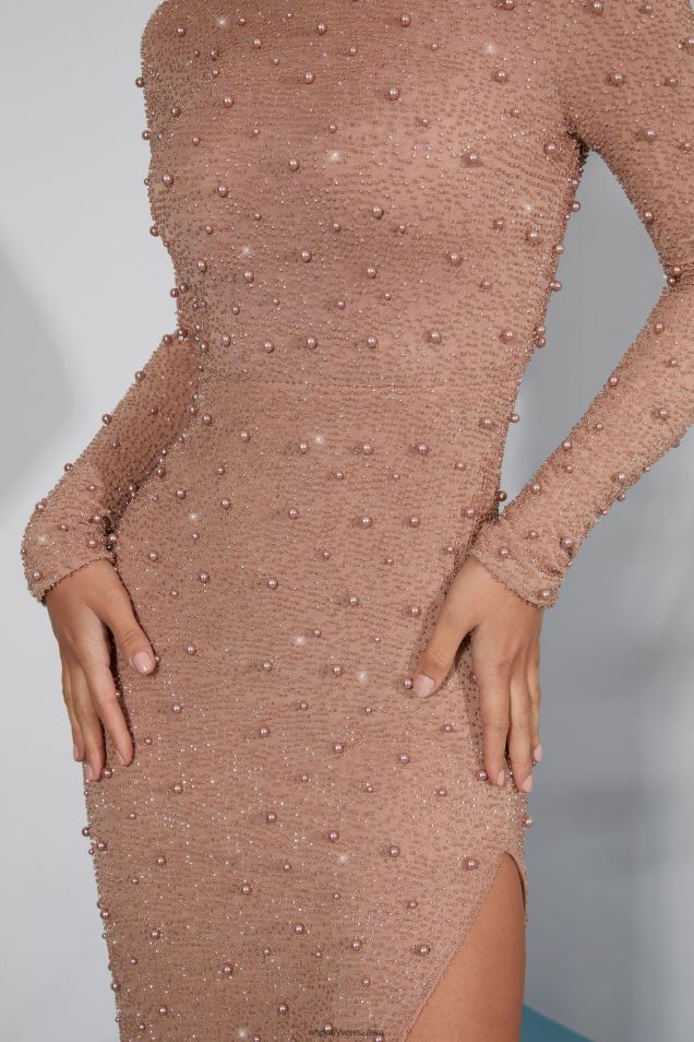 Vienna – Sukienka maxi z długimi rękawami i zdobionymi plecami, bez pleców 2FZ0T231 beżowy Oh Polly