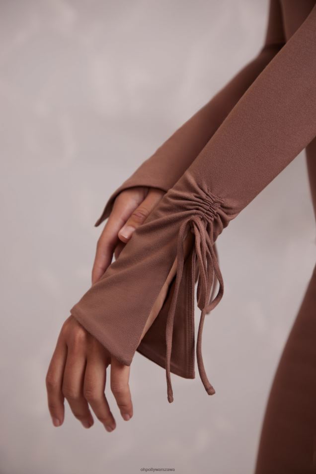 Sukienka midi z długim rękawem i odkrytymi ramionami ember 2FZ0T214 brązowy Oh Polly